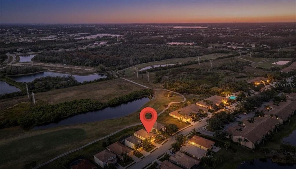 Image 48 of property listing at 8997 STONE HARBOUR LOOP, Bradenton, FL 34212