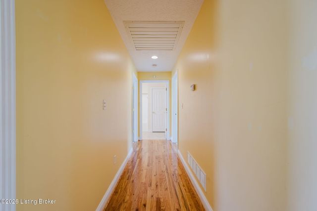 419 Deer Lake Rd, Elizabethtown, KY 42701