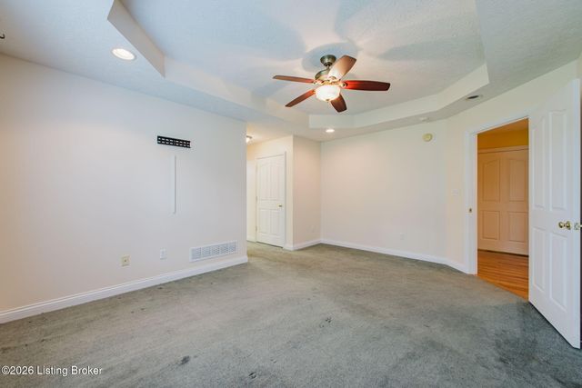 419 Deer Lake Rd, Elizabethtown, KY 42701
