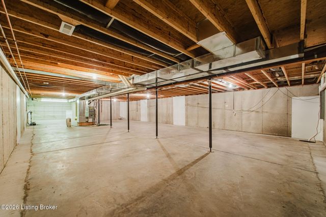 419 Deer Lake Rd, Elizabethtown, KY 42701