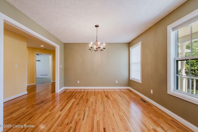419 Deer Lake Rd, Elizabethtown, KY 42701