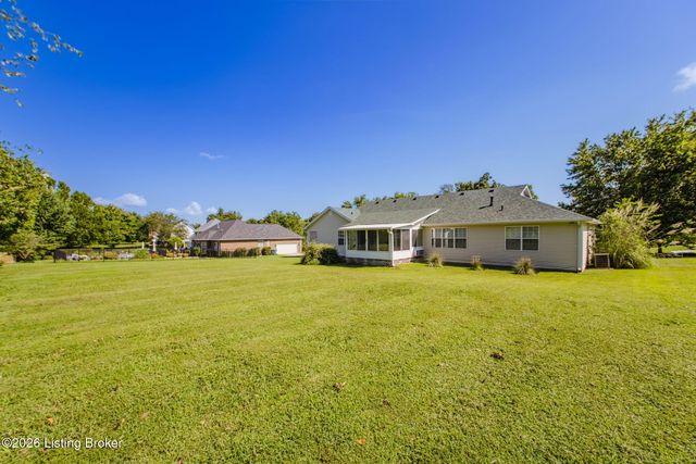 419 Deer Lake Rd, Elizabethtown, KY 42701