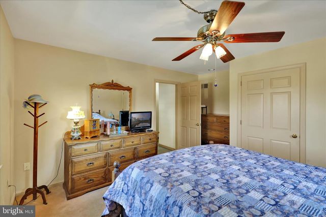 172 N LINDEN ST, Manheim, PA 17545