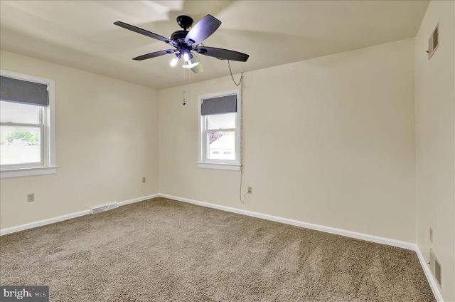 172 N LINDEN ST, Manheim, PA 17545