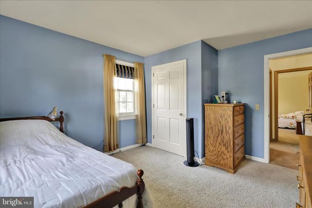 172 N LINDEN ST, Manheim, PA 17545
