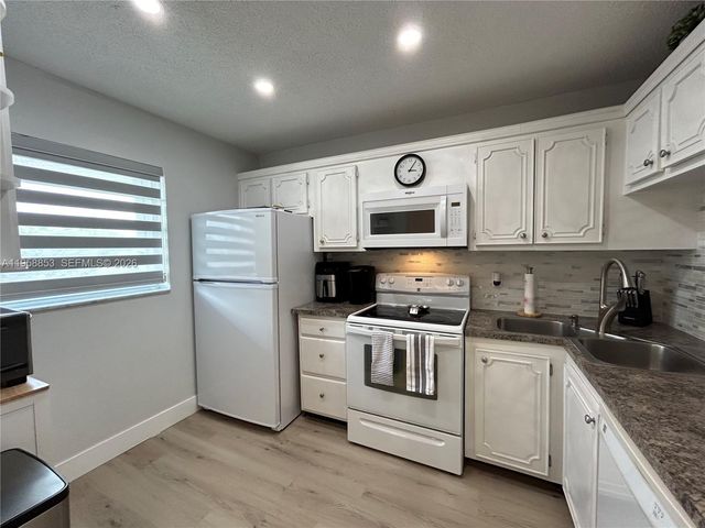 1501 S Ocean Blvd 315, Lauderdale By The Sea, FL 33062