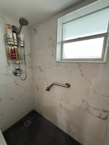 1501 S Ocean Blvd 315, Lauderdale By The Sea, FL 33062