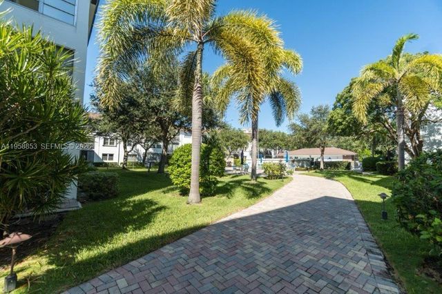 1501 S Ocean Blvd 315, Lauderdale By The Sea, FL 33062