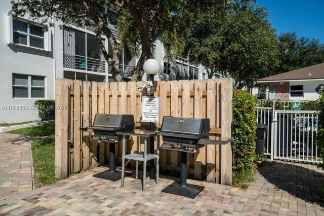 1501 S Ocean Blvd 315, Lauderdale By The Sea, FL 33062