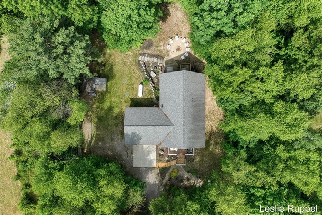 13015 Ritchie Avenue, Cedar Springs, MI 49319