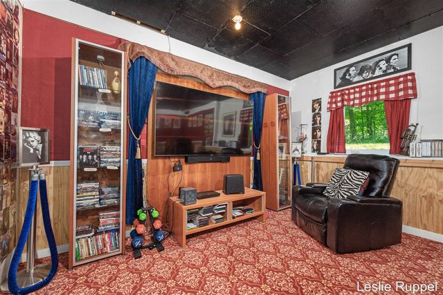 13015 Ritchie Avenue, Cedar Springs, MI 49319