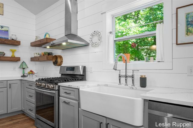 13015 Ritchie Avenue, Cedar Springs, MI 49319
