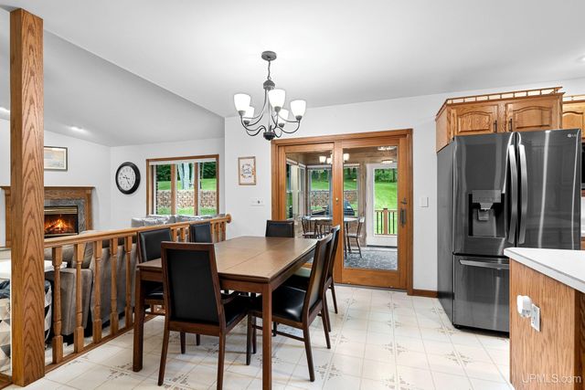 W5974 Springview Dr, Norway, MI 49870