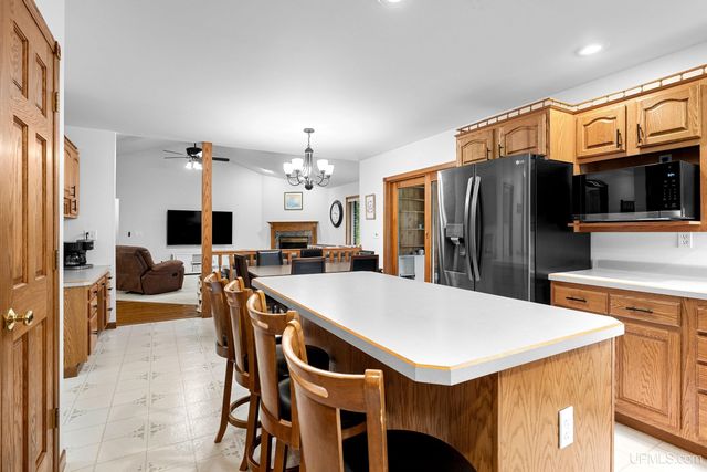 W5974 Springview Dr, Norway, MI 49870