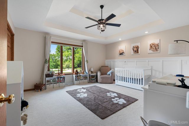 W5974 Springview Dr, Norway, MI 49870