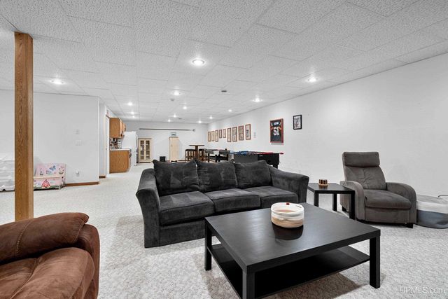 W5974 Springview Dr, Norway, MI 49870