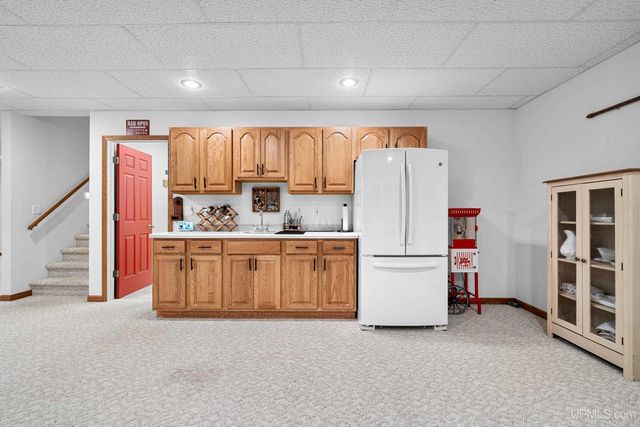 W5974 Springview Dr, Norway, MI 49870