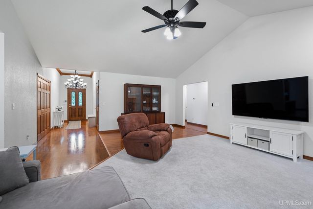 W5974 Springview Dr, Norway, MI 49870