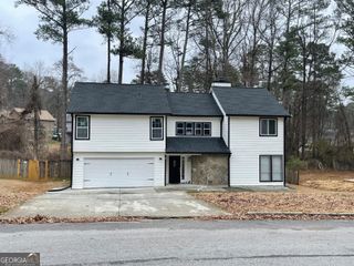 5391 Kelleys Mill Circle, Stone Mountain, GA 30088