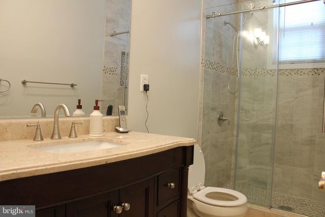 9706 MIDDLETON RIDGE RD, Vienna, VA 22182