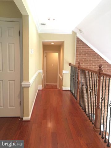 9706 MIDDLETON RIDGE RD, Vienna, VA 22182