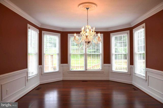 9706 MIDDLETON RIDGE RD, Vienna, VA 22182