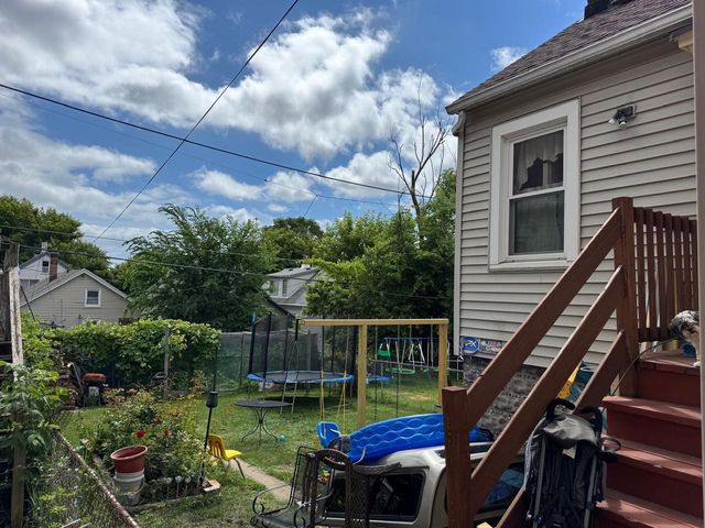 1930 S 6th STREET, Milwaukee, WI 53204