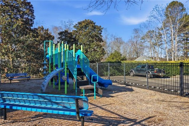 5008 Shallow Ridge NE Road, Kennesaw, GA 30144