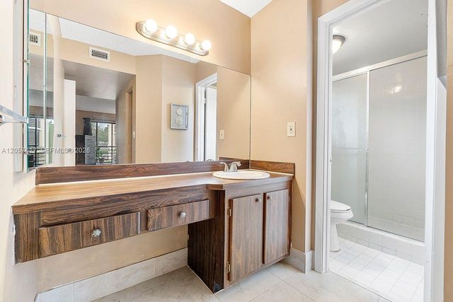 6655 W Broward Boulevard 200, Plantation, FL 33317