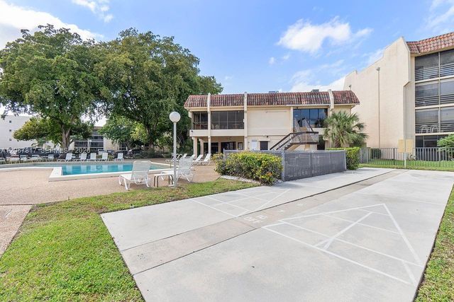 6655 W Broward Boulevard 200, Plantation, FL 33317