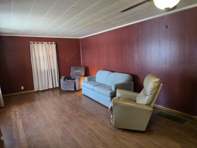 3435 Highway 13, Harrisburg, IL 62946