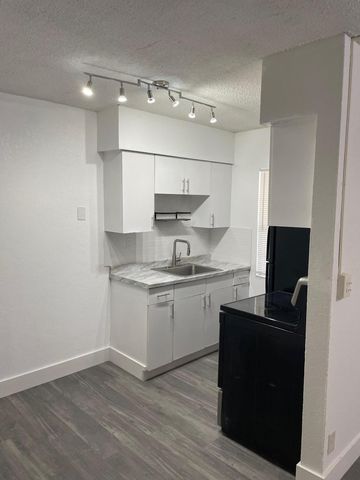 1450 SW 8th Court, Fort Lauderdale, FL 33312