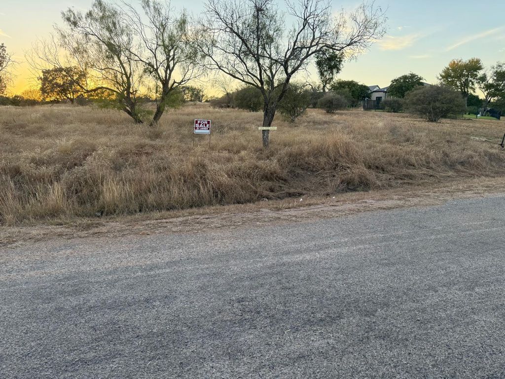 304 Red Wine, Horseshoe Bay, TX 78657
