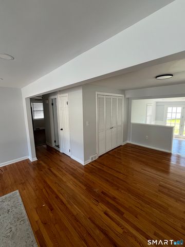 31 Ives Street, Hamden, CT 06518