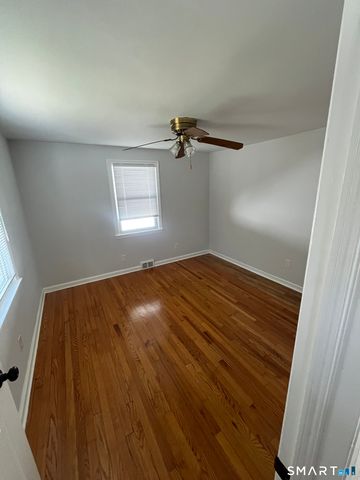 31 Ives Street, Hamden, CT 06518