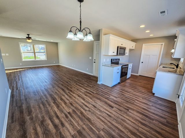 1507 Green Ln, Shelbyville, TN 37160