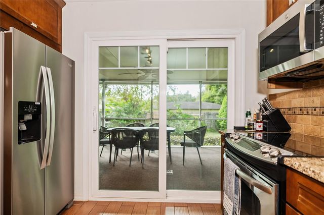 6914 N LYNN AVENUE, Tampa, FL 33604