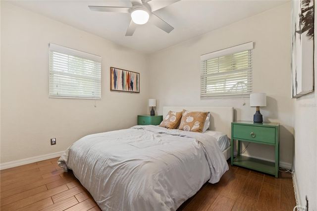 6914 N LYNN AVENUE, Tampa, FL 33604