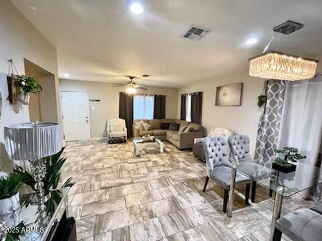 3302 E YALE Street, Phoenix, AZ 85008