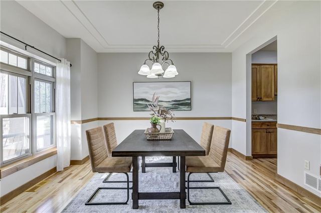 907 Sandalwood Drive, Altoona, WI 54720