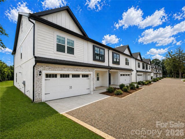 1228 N Sharon Amity Road, Charlotte, NC 28211