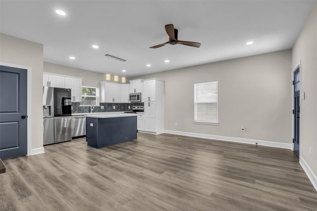 8529 Dosia Street A, Houston, TX 77051