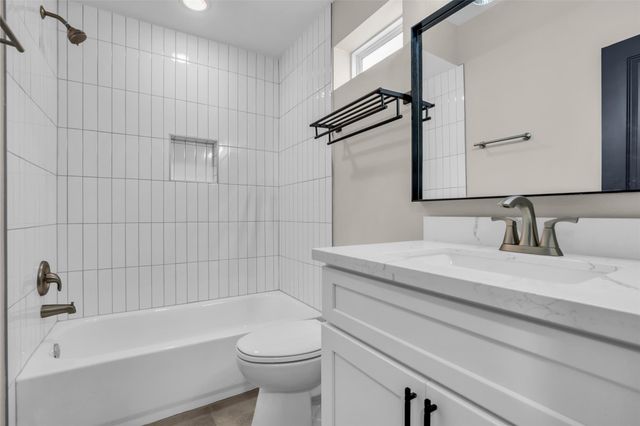 8529 Dosia Street A, Houston, TX 77051