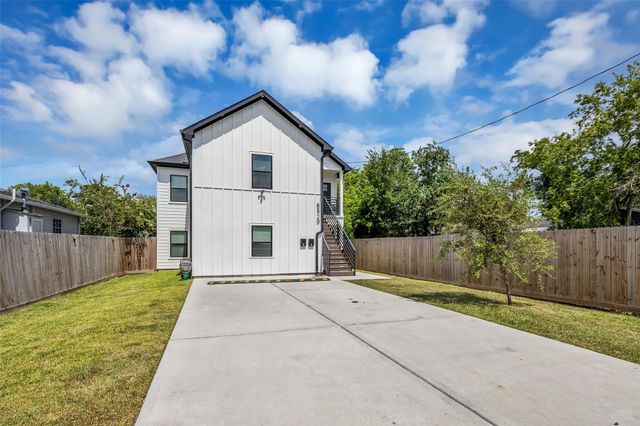 8529 Dosia Street A, Houston, TX 77051
