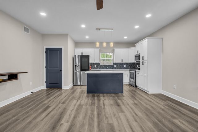 8529 Dosia Street A, Houston, TX 77051