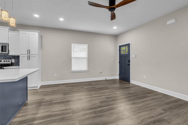 8529 Dosia Street A, Houston, TX 77051