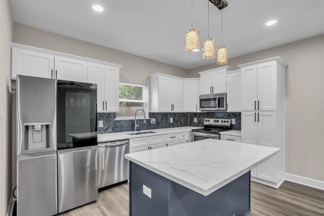 8529 Dosia Street A, Houston, TX 77051