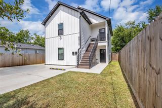 8529 Dosia Street A, Houston, TX 77051