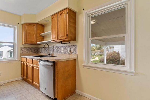 1303 KINGSLEY RD, Camp Hill, PA 17011