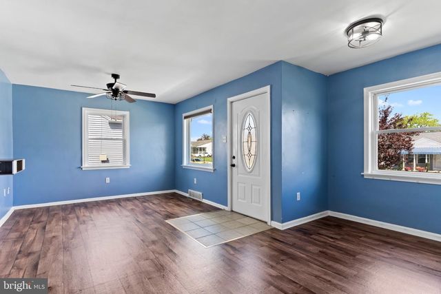 1303 KINGSLEY RD, Camp Hill, PA 17011